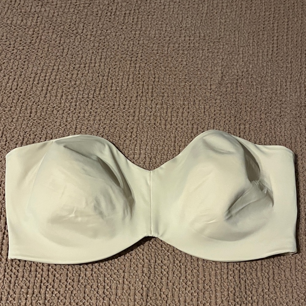 Strapless bra